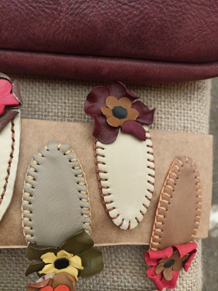 Çiçek Detaylı Renkli Tokalar - Görsel 5