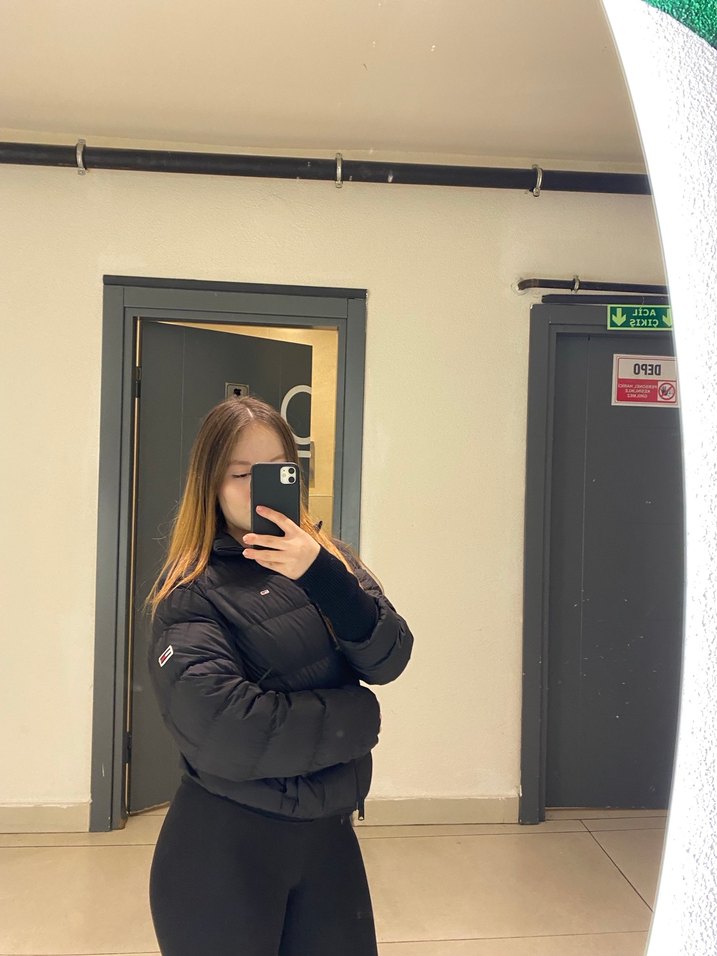 Siyah Fermuarlı Yüksek Yakalı Kadın Ceket - Görsel 4