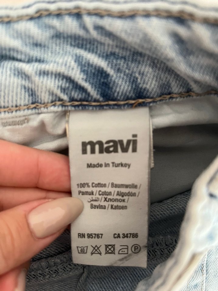 Düğmeli Mavi Mini Denim Şort - Görsel 3