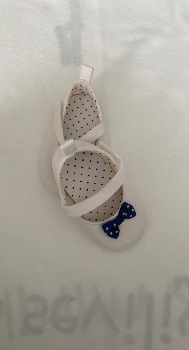 Puantiye Desenli Beyaz Kız Bebek İlk Adım Ayakkabısı - Görsel 2