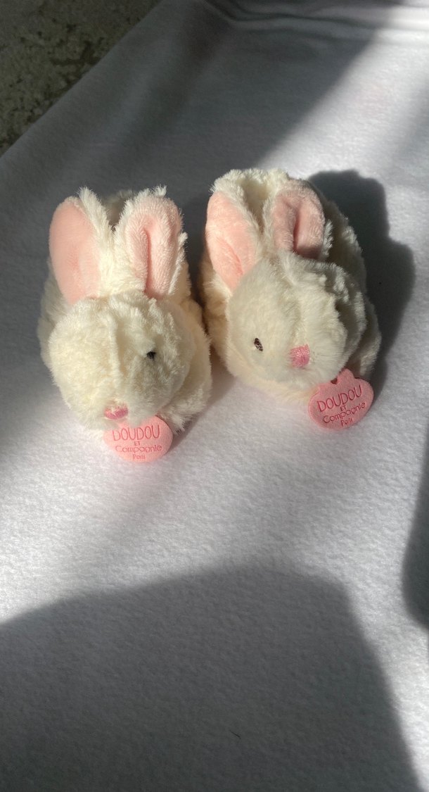 Kız Çocuk Beyaz Kürklü  çıngıraklı Tavşan patik - Görsel 2