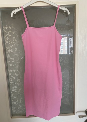 Pembe Midi İnce Askılı Elbise