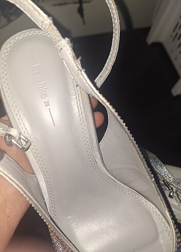 Bershka taşlı stiletto 