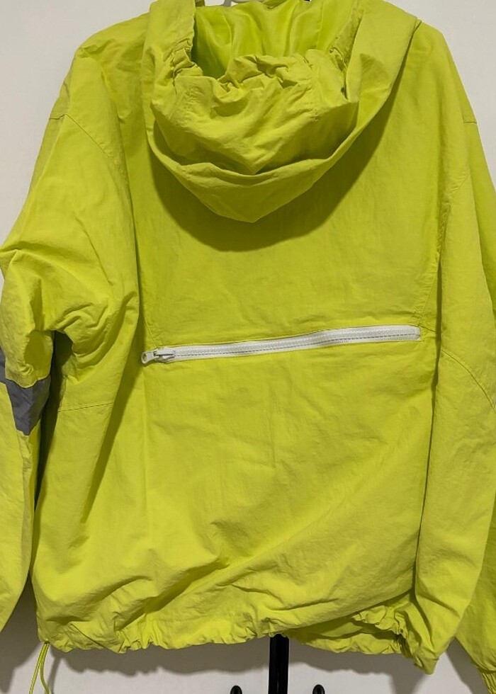 Bershka Kadın Yağmurluk  - Görsel 2