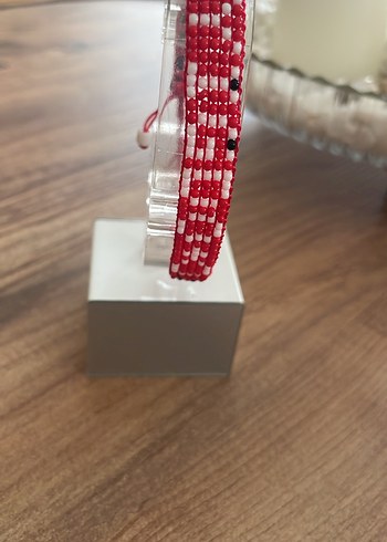 Kırmızı Yılan Desenli Boncuklu Bileklik - Görsel 2