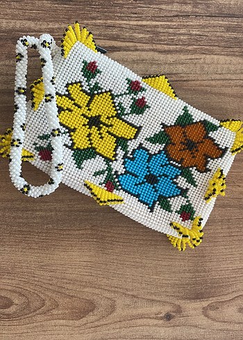 Boncuk İşlemeli Renkli Kelebekli Çanta - Görsel 5