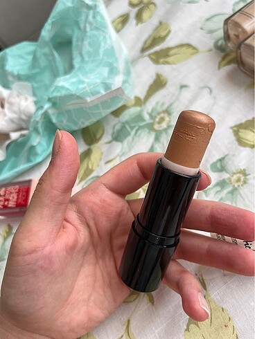Maybelline maybelline aydınlatıcı