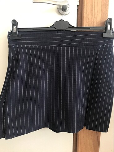 Trendyol & Milla Şortlu mini etek