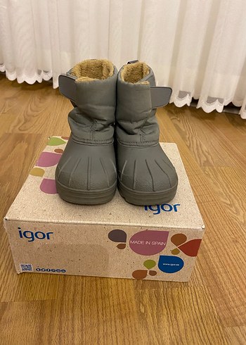 İgor 26 numara gri kar botu