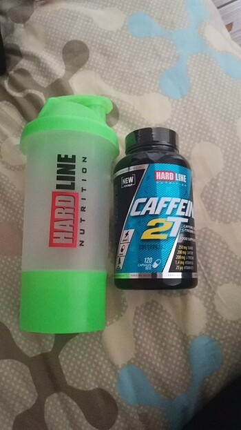  Hardline Caffeine 2T ve Shaker 