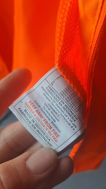 m Beden kırmızı Renk #nike yagmurluk