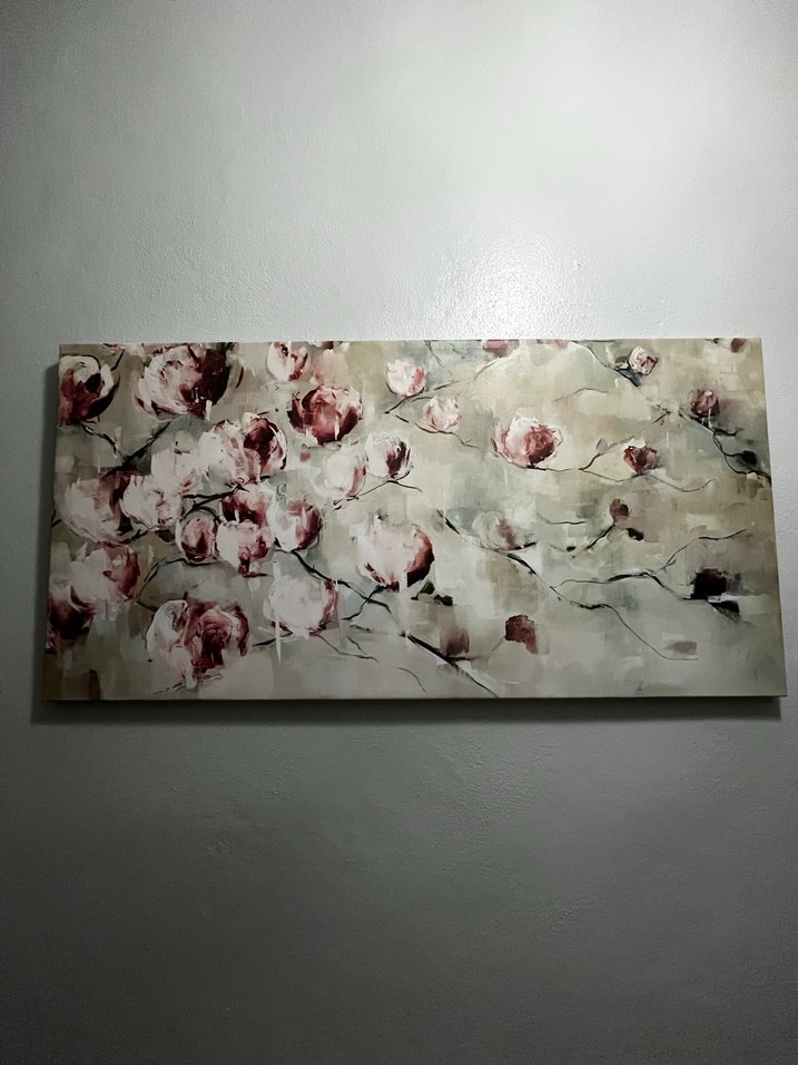 Pembe Çiçekli Gri ve Beyaz Duvar Tablosu - Görsel 2