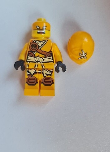 Lego Ninjago Skylor Minifigür