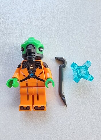 Lego Minifigür Seri 21 - (11) Alıen
