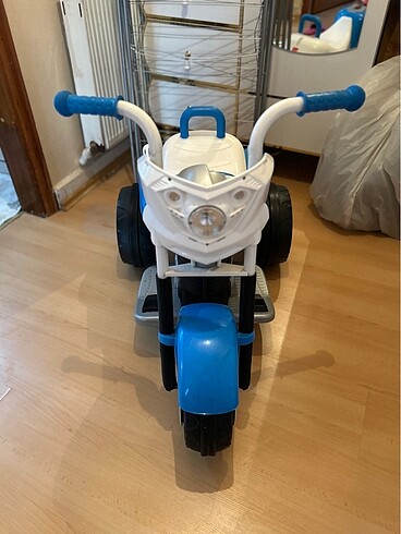  Beden Renk oyuncak araba motor akülü