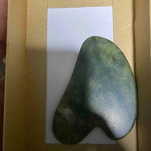 Farmasi gua sha