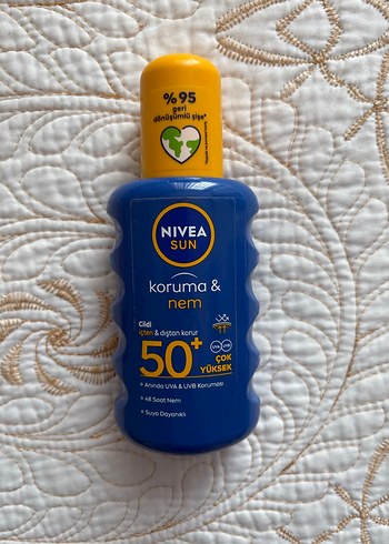 Nivea Sun Koruma & Nem SPF 50+ Güneş Sütü