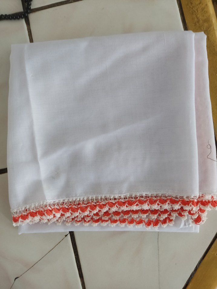 Kadın Beyaz Fırfırlı Şal - Görsel 2