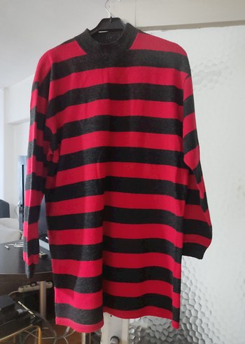 Kırmızı Siyah Çizgili Yüksek Yakalı Triko - Görsel 2