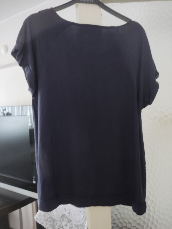 Mavi Çiçek Desenli Kısa Kollu Kadın Bluz - Görsel 3