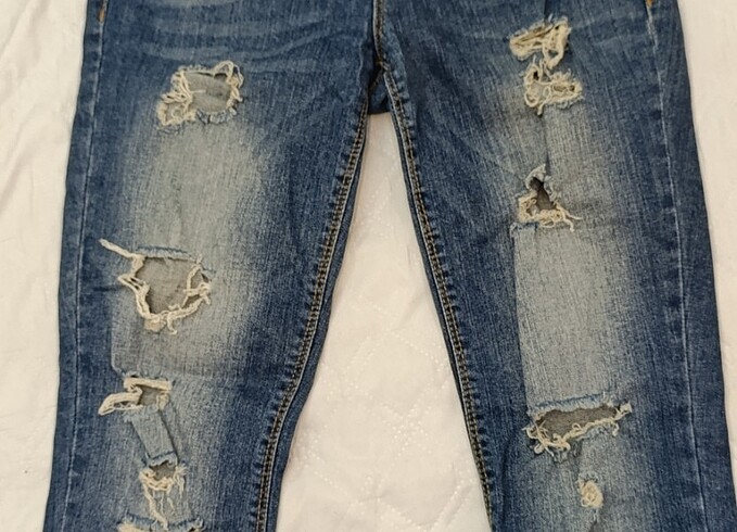 28 Beden mavi Renk Mavi Jean