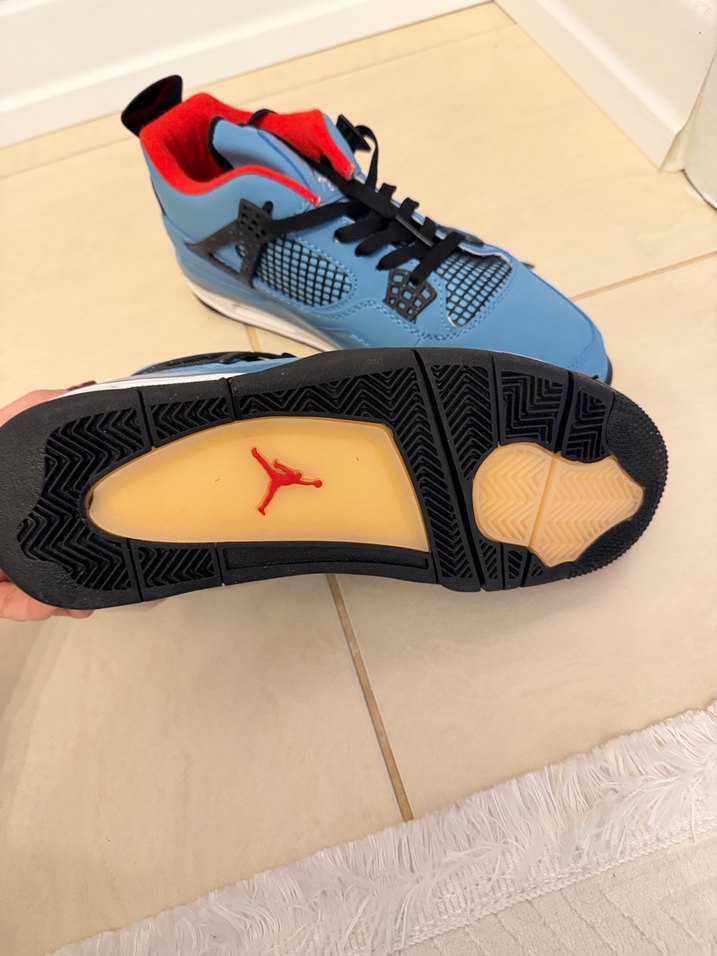 Jordan x Travis scott Air jordan retro - Görsel 2