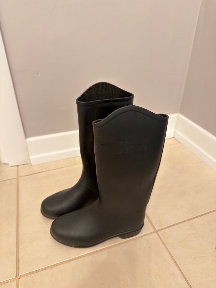 Siyah Yağmur çizmesi - Görsel 2