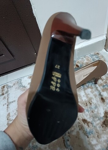 Diğer Hiç giyinilmedi
