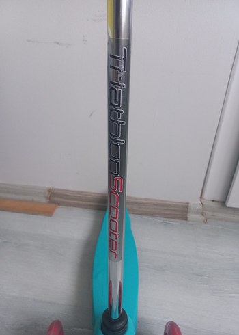 Turkuaz Çocuk Scooterı, Renkli Tasarım - Görsel 4