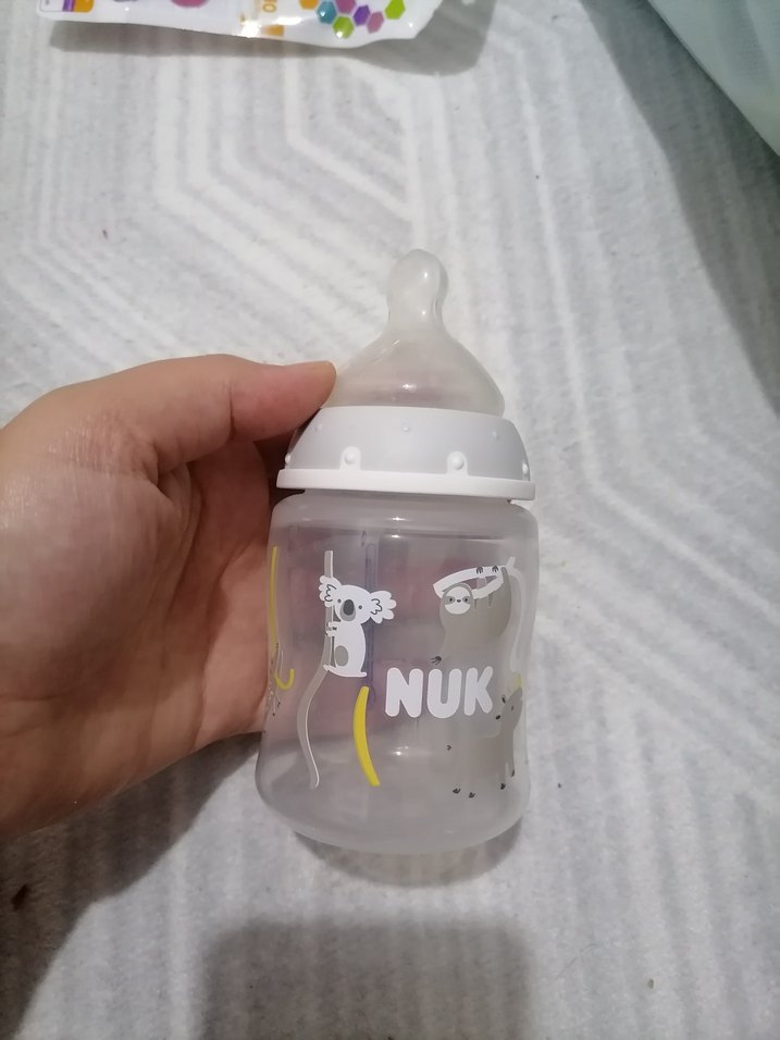 NUK Bebek Biberonu 0-6 Ay Silikon Emzikli - Görsel 5