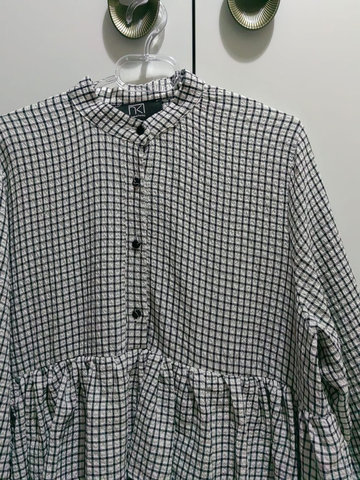 Gri Kareli Fırfırlı Uzun Kollu Gömlek - Görsel 3