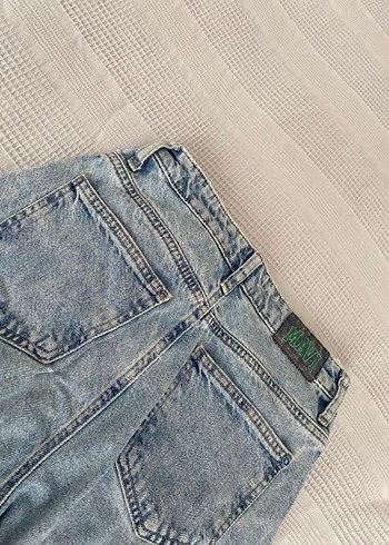 26 Beden mavi Renk Mavi jean
