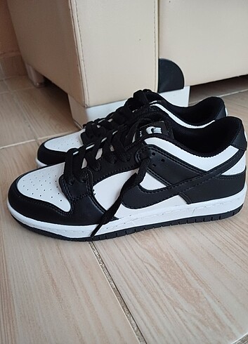 40 Beden siyah Renk Nike ayakkabı