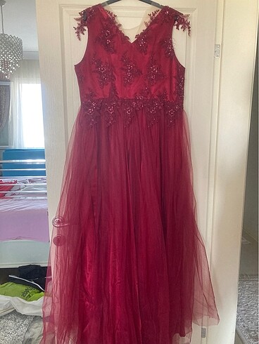 44 Beden Bordo abiye