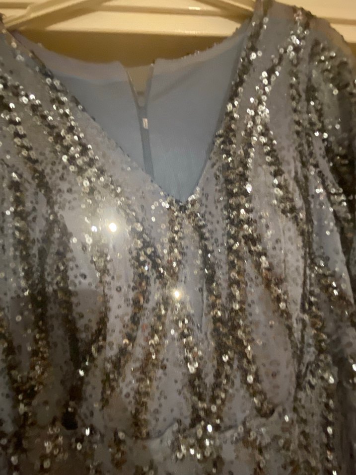 Gri Payetli Uzun Kollu Abiye Elbise - Görsel 2