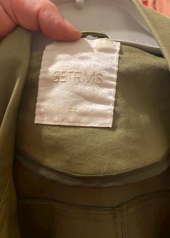 Kadın Parlak Kamuflaj Cepli Uzun Ceket - Görsel 3