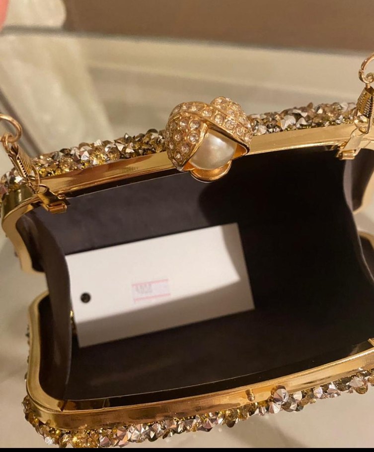 Altın Renkli Payetli Kadın Portföy Çanta - Görsel 3