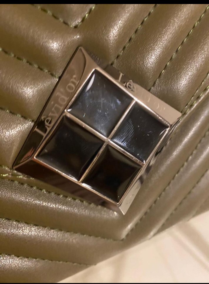 Zincir Detaylı Yılan Desenli Deri Kadın Çanta - Görsel 3