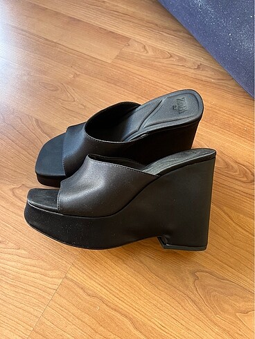 Zara Platform Topuklu Terlik