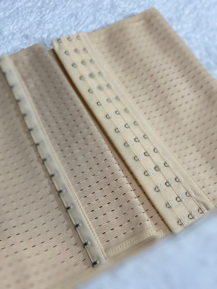 Bej Hemşire Korsesi, Orta Boy, Sıkı Oturan - Görsel 3