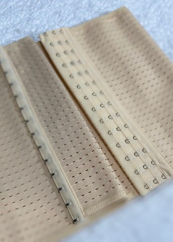 Bej Dikişsiz Göğüs Korsesi - Görsel 3