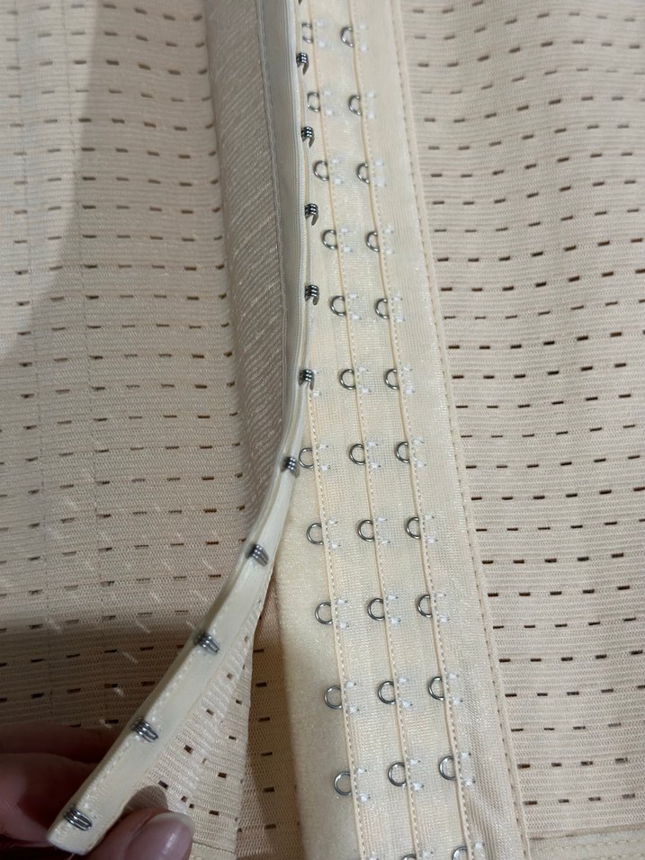 Bej Dikişsiz Göğüs Korsesi - Görsel 5