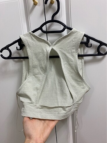 Pull and Bear parıltılı crop