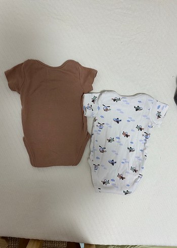 Pamuklu Erkek Bebek Kısa Kollu Body 2'li bedeni 4-6 ay - Görsel 4