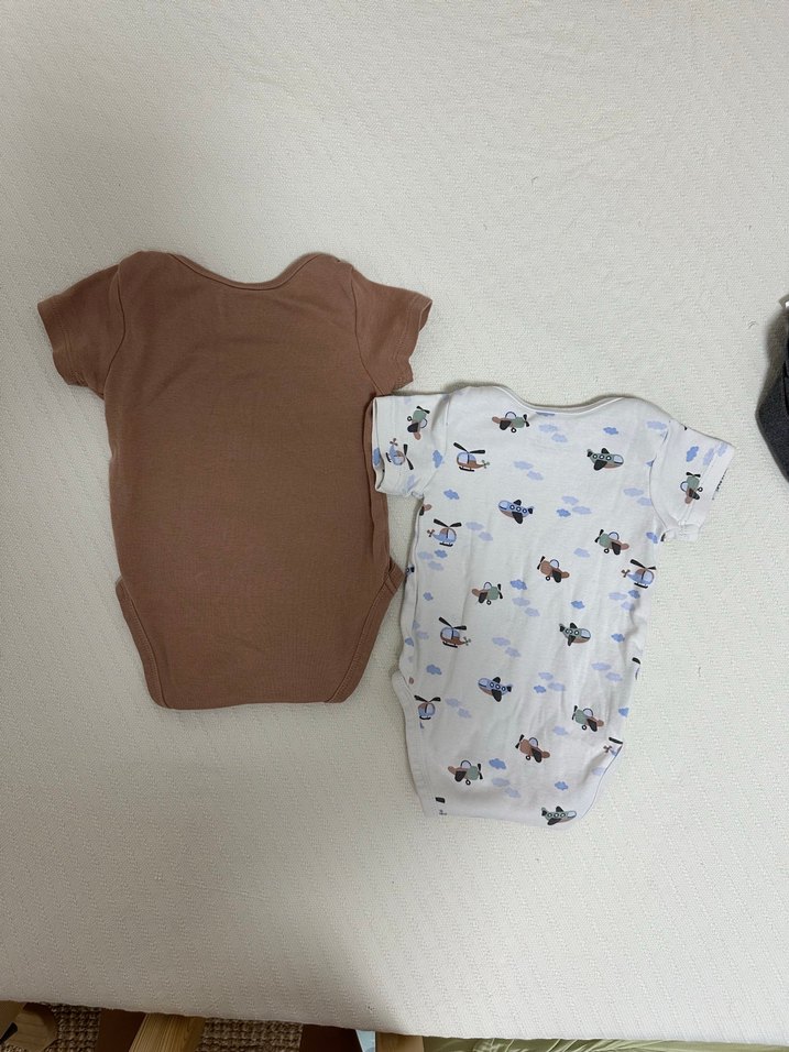 Pamuklu Erkek Bebek Kısa Kollu Body 2'li bedeni 4-6 ay - Görsel 4