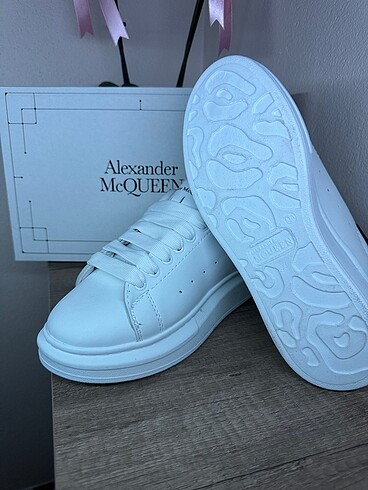 38 Beden beyaz Renk Alexander McQueen