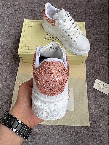 38 Beden beyaz Renk Alexander McQueen