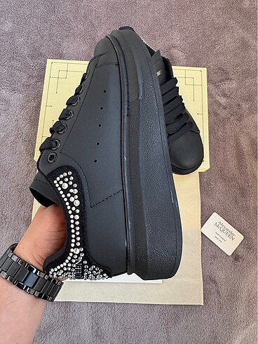 Alexander McQueen Alexander McQueen