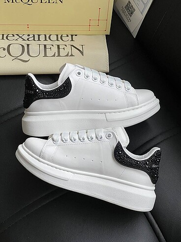 Alexander McQueen Alexander McQueen
