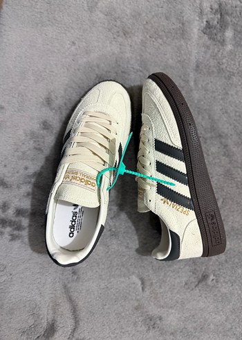 Adidas Beyaz Kadın Spor Ayakkabı